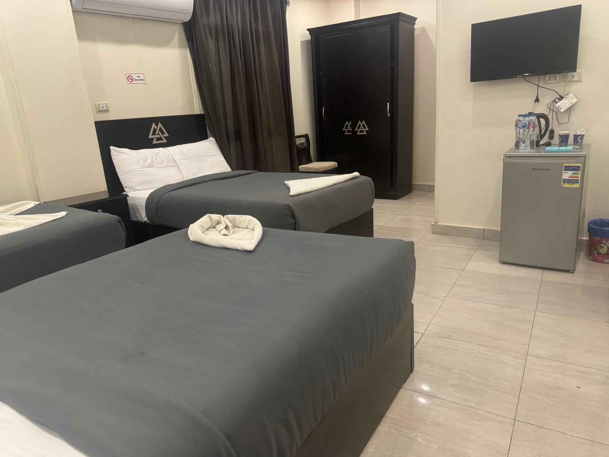 Pyramids And Sphinx View Hotel 3*