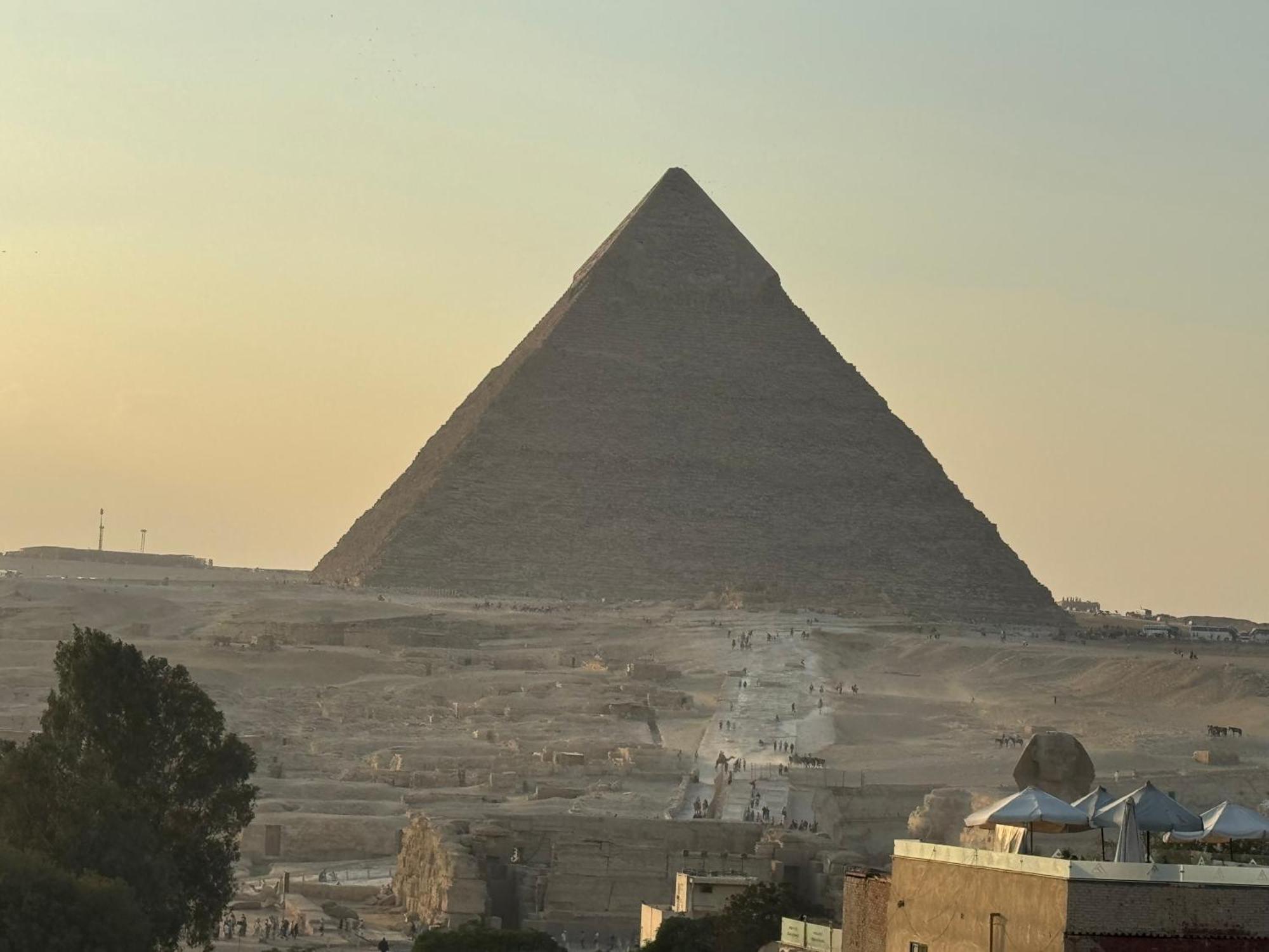 Pyramids And Sphinx View Hotel
