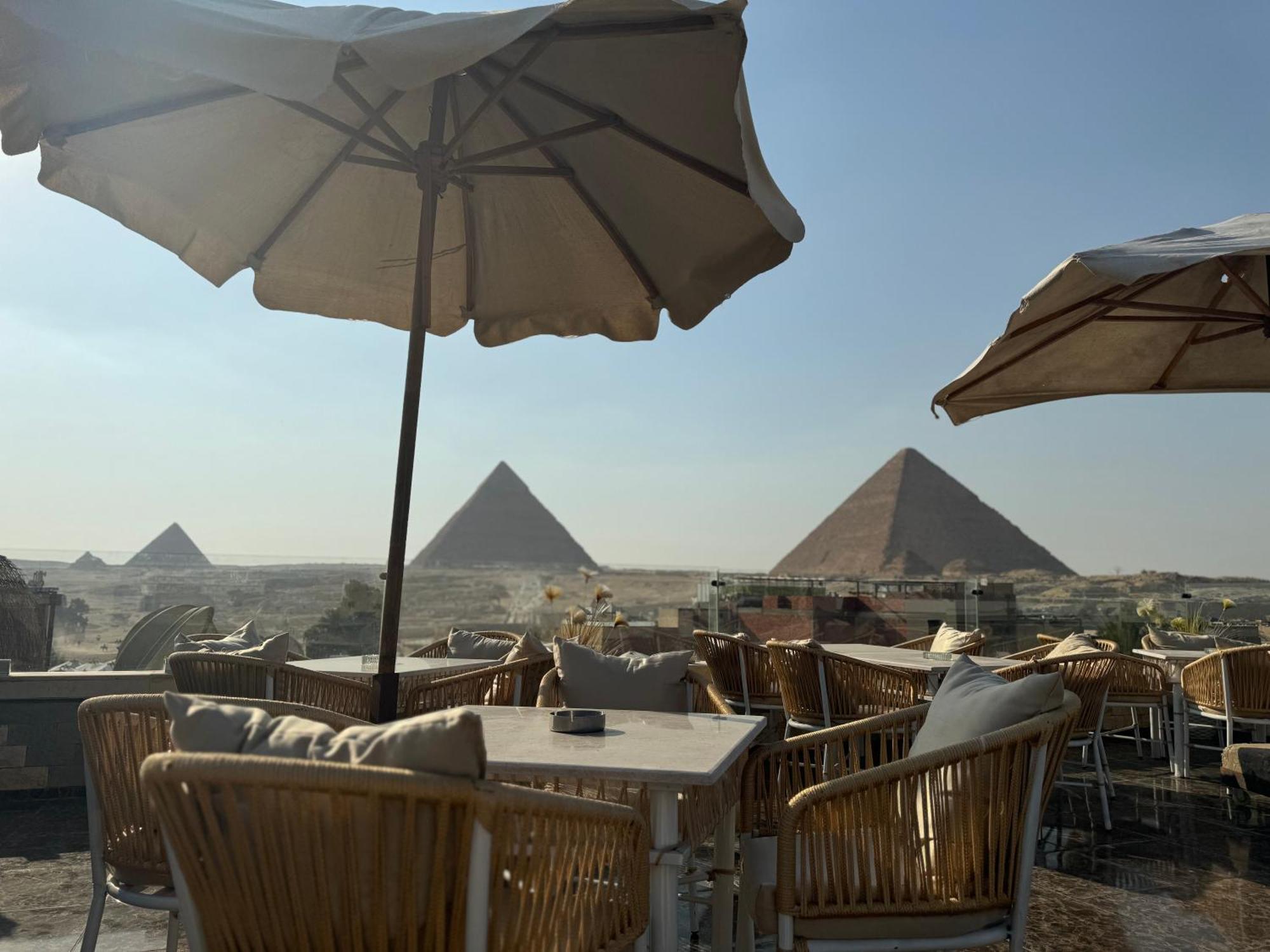 Pyramids And Sphinx View 3* Cairo