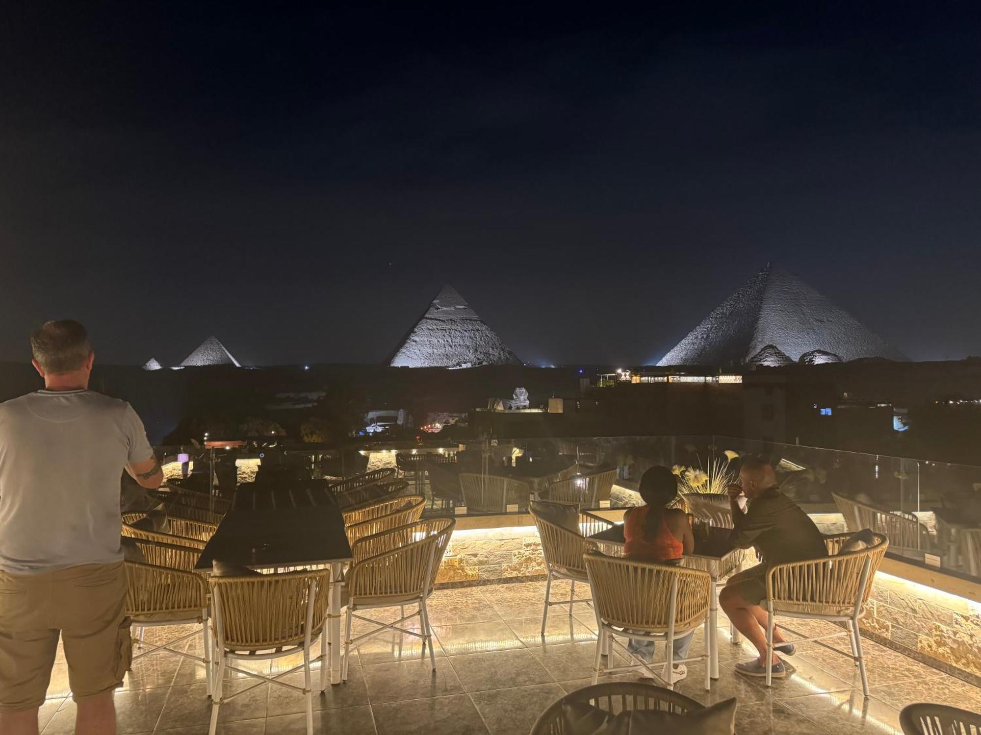 Pyramids And Sphinx View Hotel