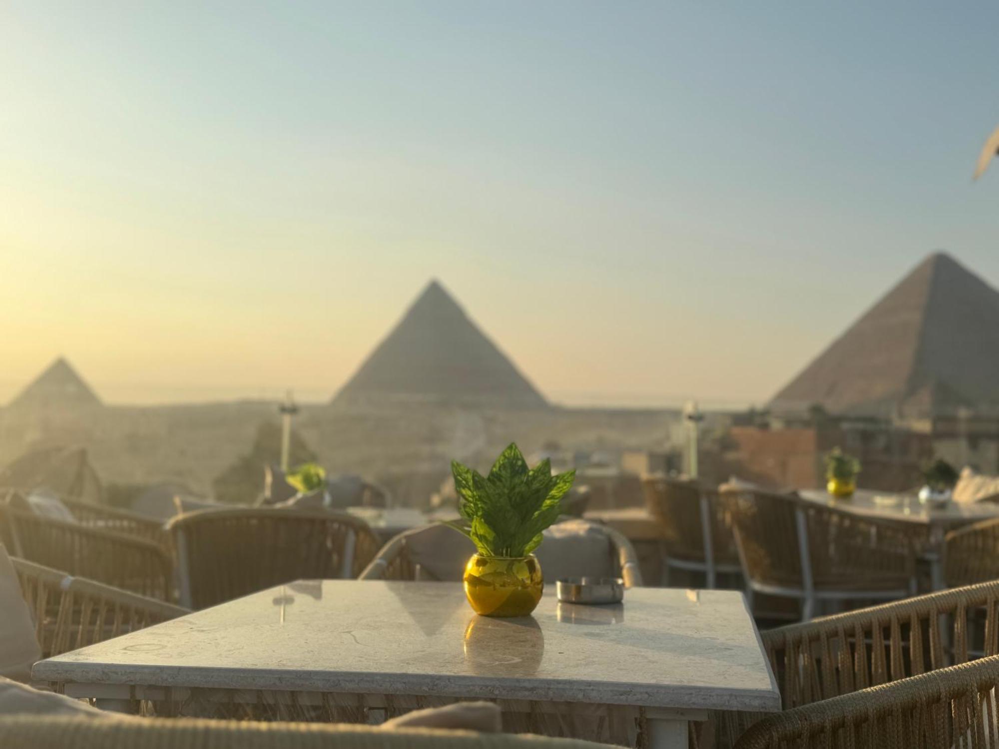 Hotel Pyramids And Sphinx View Cairo