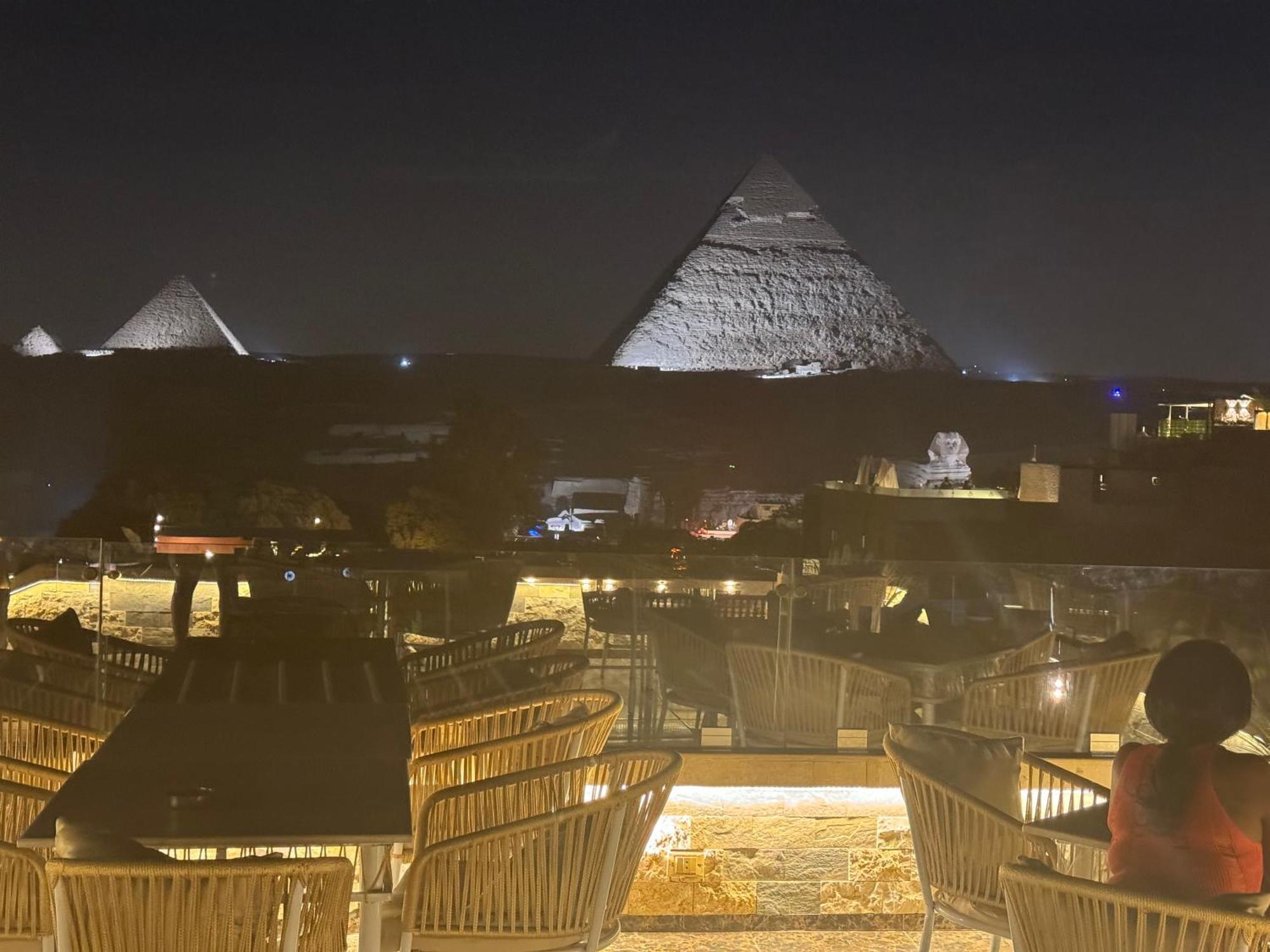 Pyramids And Sphinx View Hotel
